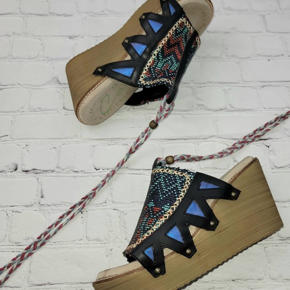 Coolway Cinnamon Black Braided Strap Wedge Heel Sandal w/Stitching Detail - Picture 1 of 8